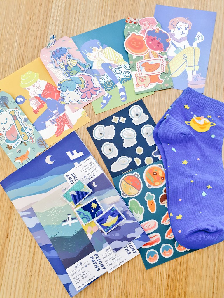 atsomnambulist's tweet photo. I can never resist functional merch
🧢 Prints, stickers and socks @rollround
🐹 Delightful print and sticker @cysketch
✈️ #FLIGHTPATHSSHOW https://t.co/qypSLwiHwn