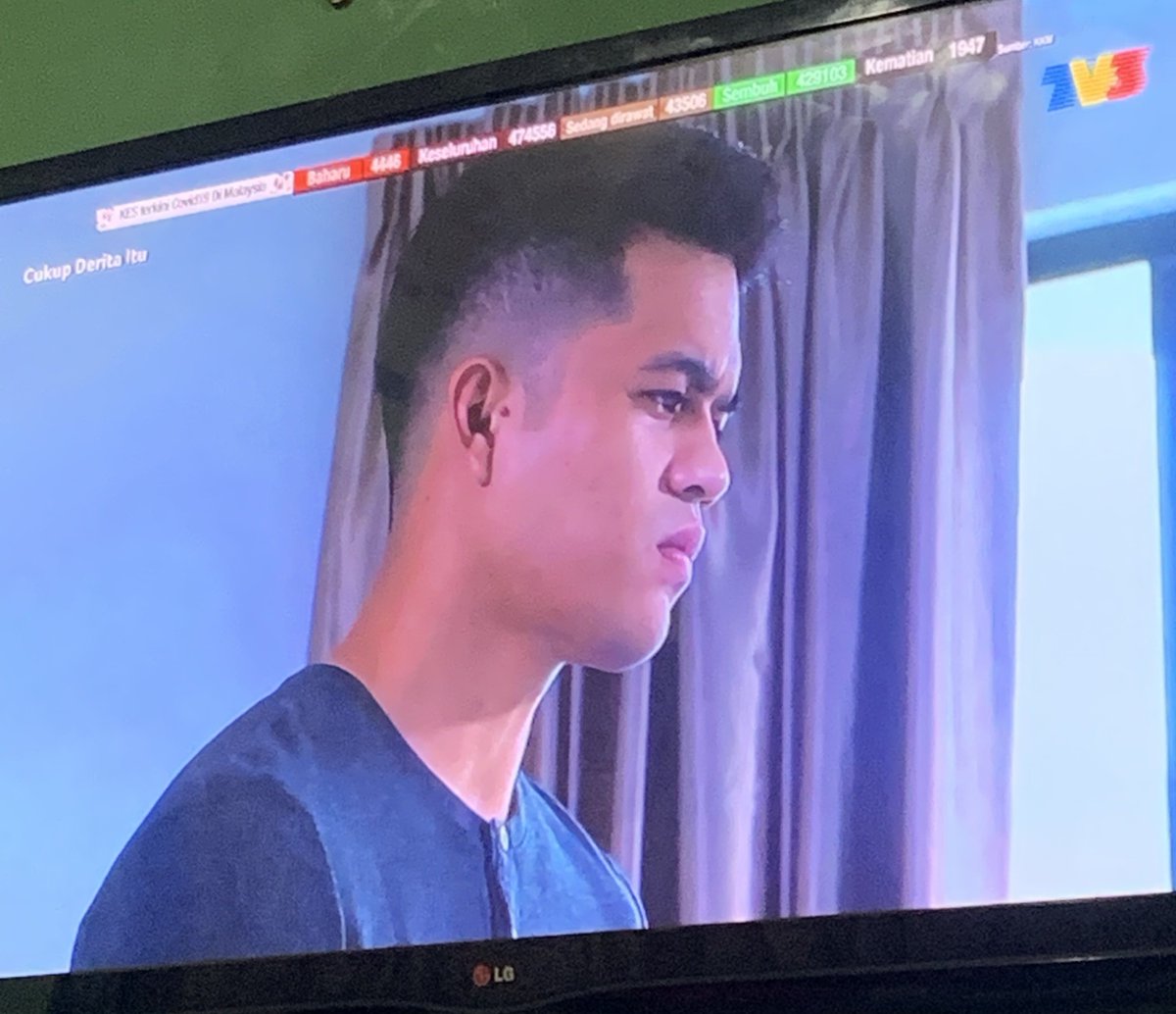 afzal_zulkifli's tweet photo. senyum la siket #Amirul
jangan masam² sangat hehe
#CukupDeritaItu @tv3malaysia https://t.co/rbrRgGvaMj