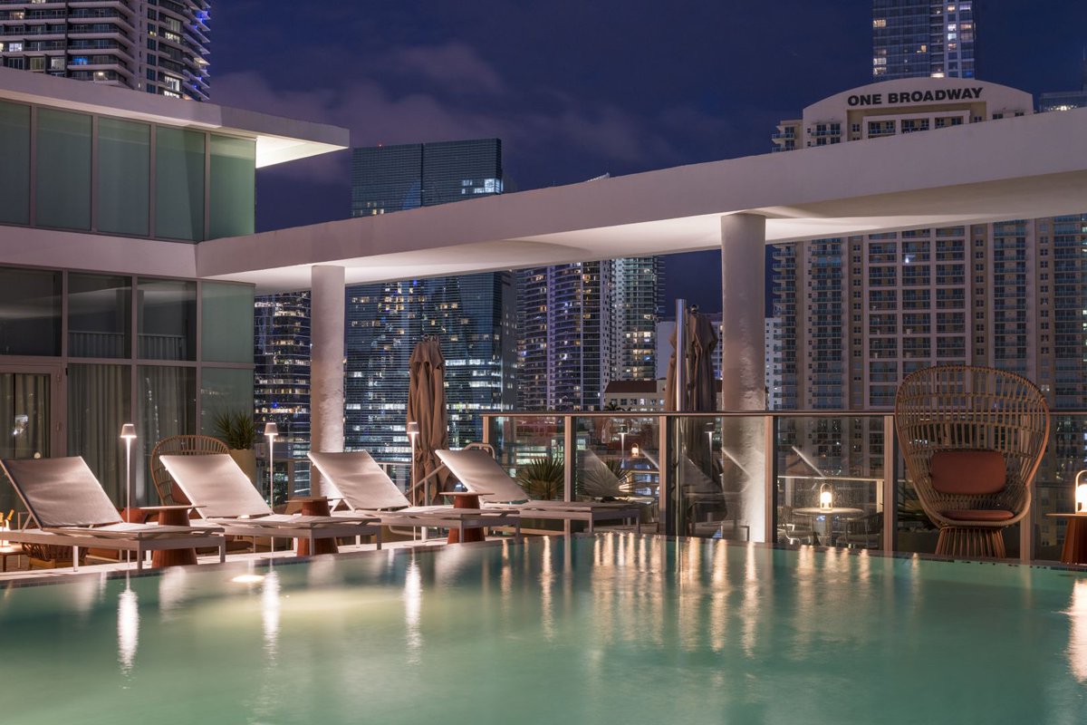 Teneo Hospitality Group (@teneohg) on Twitter photo Meet with success at <a href="/NovotelMiami/">Novotel Miami Brickell</a>! Enjoy a perfect blend of modern design and Latin elegance in the heart of Miami. With 275 guest rooms, a rooftop pool overlooking Miami, and 5,000 sq. ft. of flexible meeting space, outstanding meetings are guaranteed!
bit.ly/3y8VTHc Meet with success at <a href="/NovotelMiami/">Novotel Miami Brickell</a>! Enjoy a perfect blend of modern design and Latin elegance in the heart of Miami. With 275 guest rooms, a rooftop pool overlooking Miami, and 5,000 sq. ft. of flexible meeting space, outstanding meetings are guaranteed!
bit.ly/3y8VTHc
