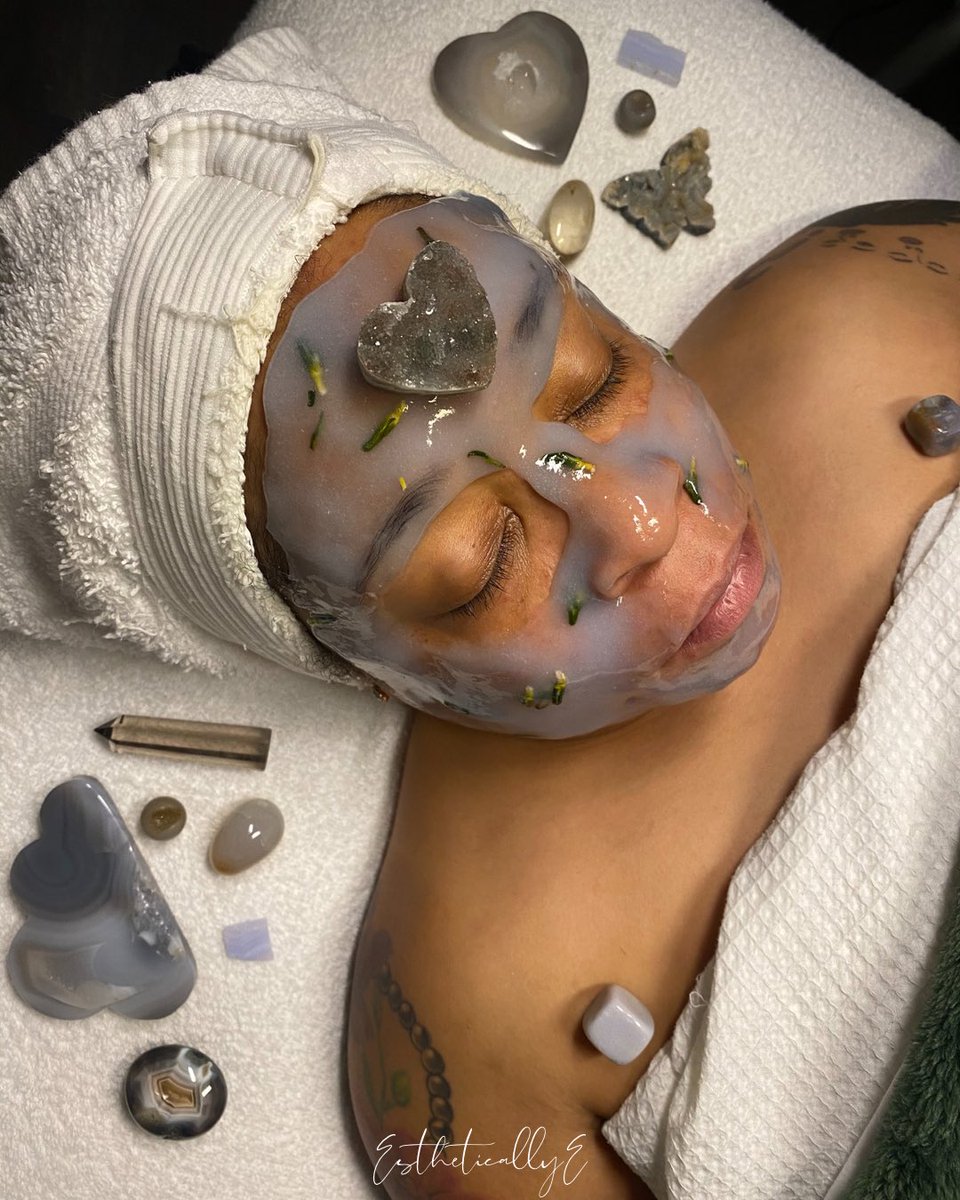 EstheticallyE_'s tweet photo. We haven’t been too active on our Twitter lately but we are back!!!! Follow us on IG to see more updated content! 🌿 https://t.co/RnTNZ0KwPu