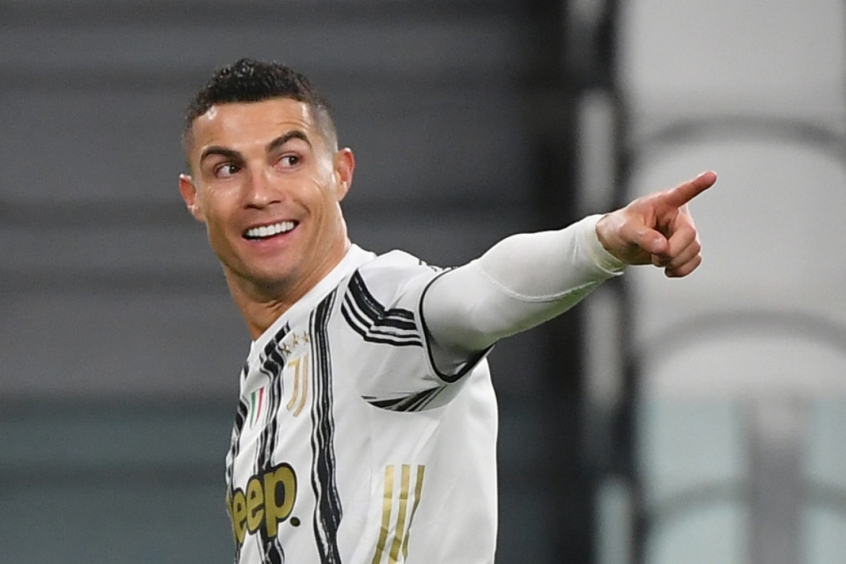 https://sportsandworld.com/chimaev-has-revealed-what-cristiano-ronaldo-said-when-he-invited-the-soccer-superstar-to-his-fight.html