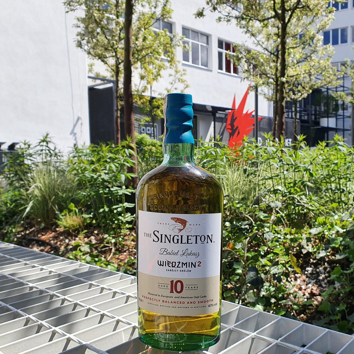 pjpkowski's tweet image. 10 years ago The Witcher 2: Assassins of Kings was released. Some Reds who were working on it got a gift for the occasion. It's unbelievable how the Witcher universe expanded since then, with W3, @PlayGwent, @witchernetflix, comics from @DarkHorseComics and more. 🔥🐺⚔️💰