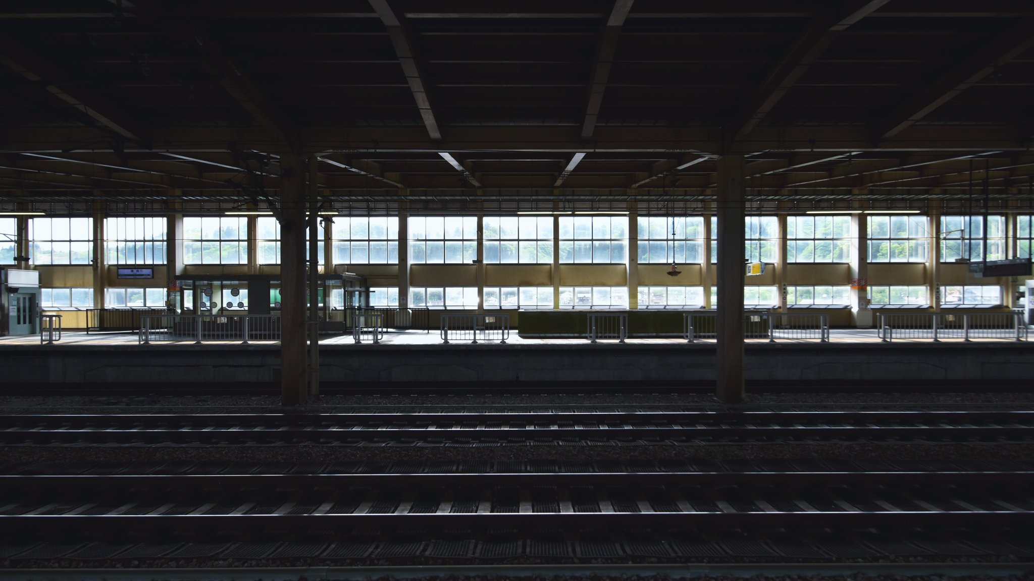 かわうそ 廃墟感がスゴい 新潟の新幹線停車駅 Jr浦佐駅 誰一人いない新幹線ホームを初めて見た T Co L5s1ts91x8 Twitter