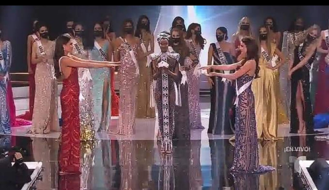 marcosghellere's tweet photo. Que ódiooooo, tô indignado... nós roubaram! #MissUniverse #MissTelemundo https://t.co/3txwFfQNrX