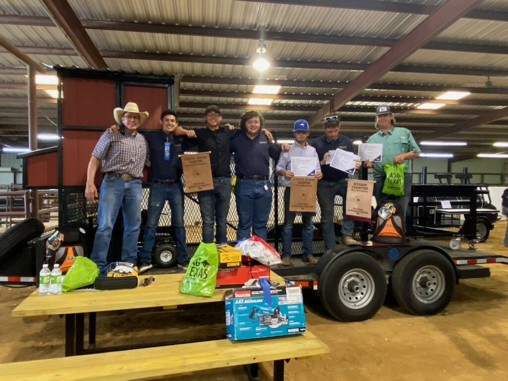 The Ag Mechanics team was very successful this week. At the Central Texas show the picnic table was Division Grand Champion, the Chicken Tractor and Welding Table were Reserve Division Champions! <a href="/risdHS/">Robinson High School</a> <a href="/DGriffin_RR/">Dawn Griffin</a> #robinsonffa