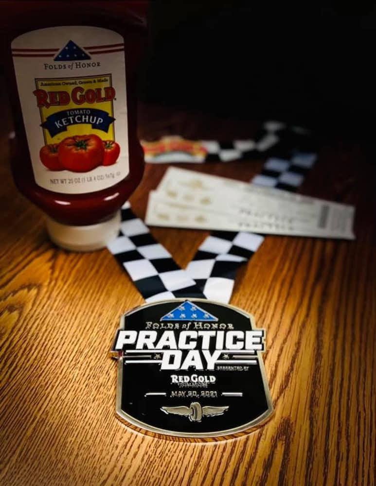 FoldsofHonor's tweet photo. We are proud to partner with our friends at @RedGoldTomatoes to present Folds of Honor Practice Day this May 20 at @IMS. Fans of the 105th Indianapolis 500 presented by Gainbridge will have a unique opportunity to support our mission (cont.) https://t.co/YwDj7gETxp