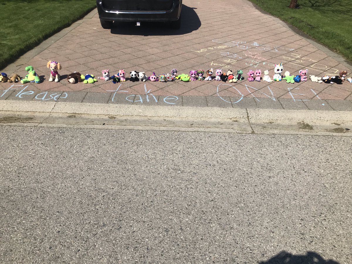 My kids are trying to spread some love and kindness today. Positive messages from my little <a href="/riverheights11/">riverheights</a> red hawk and free stuffies for anyone walking down our street from my <a href="/NorthdaleCntrl/">Northdale Central PS</a> knight #BeKind #FromTheHeart ❤️