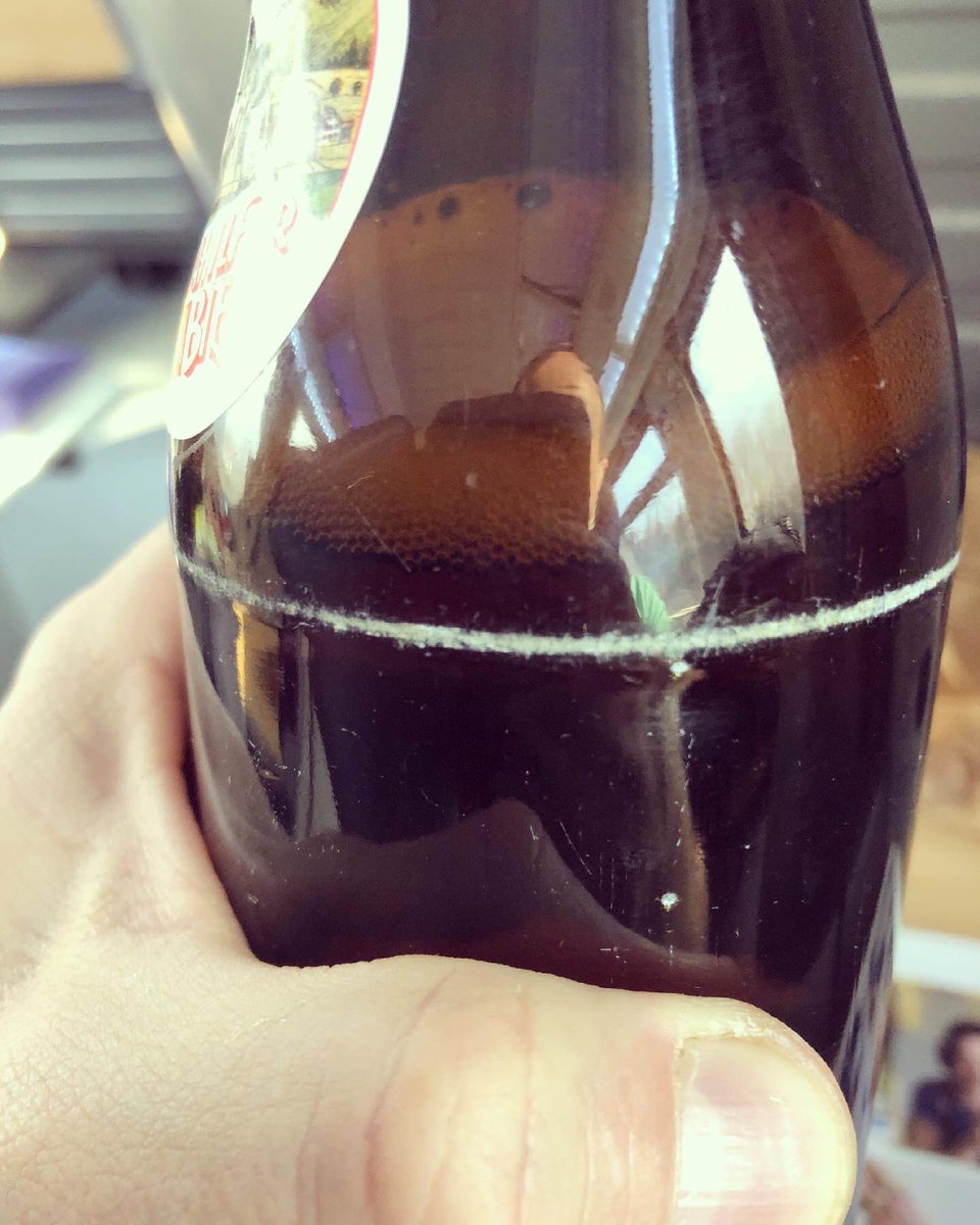 gummibierchen's tweet photo. #Zugbier mit #Mariahilferbier von #Kösselbräu mit fehlendem Plopp. Ansonsten schwerfällig zu trinken, aber mit der Weile angenehmer 🍺#Kösselbräu #Koesselbraeu #kosselbrau #germanbeer #deutschesBier #bierliebe #bierdurst #bier #bierlust #bierpause #trainbeer #mariahilferSudhaus https://t.co/15LYqlHeDC