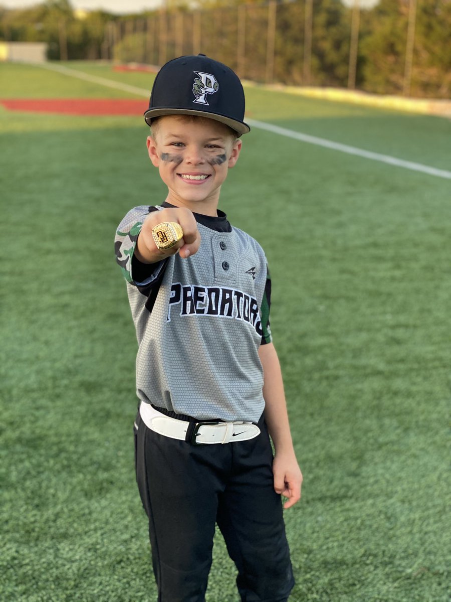MelissaGarbade's tweet photo. Another weekend of great competitive baseball, another championship for the @CpylSelect Predators! #8uAAA #selectbaseball #youthbaseball #cedarparktx #atx #baseballlife https://t.co/EUd54wP7Ey