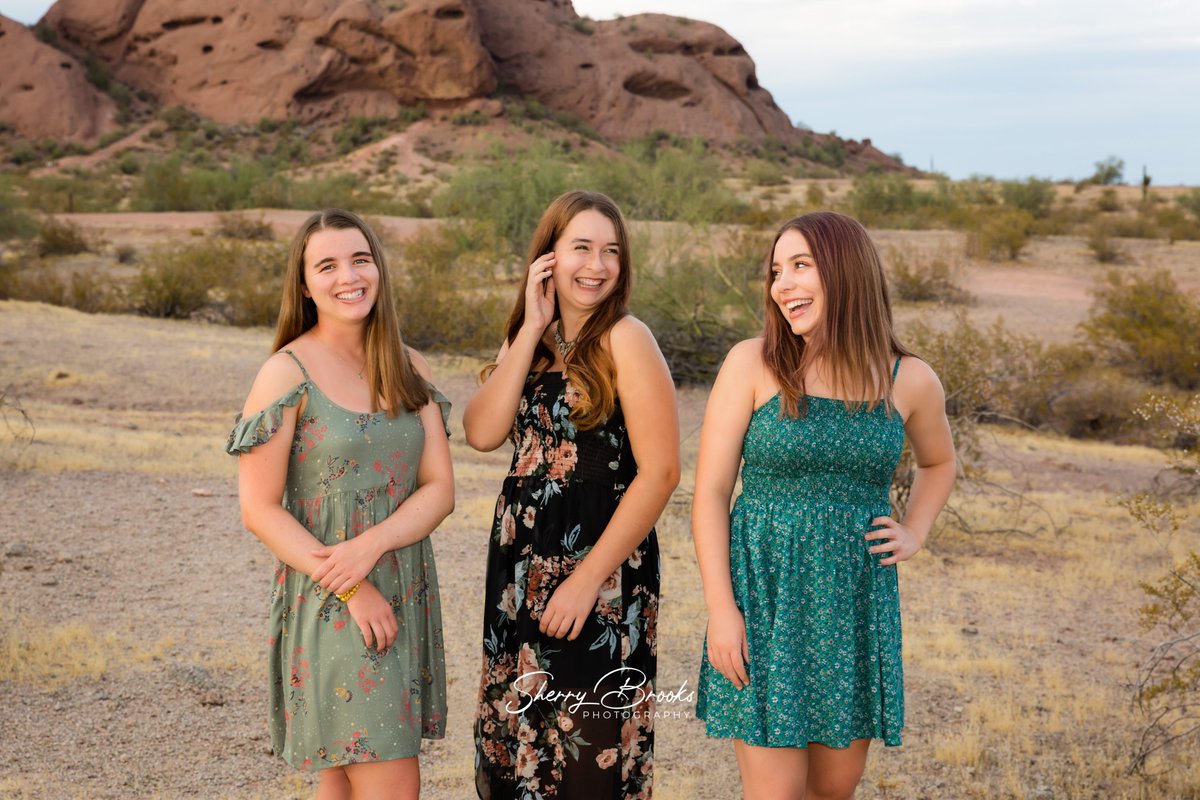 My Senior Rep Team will have fun photo shoots, priority booking for their own senior session, photo credits, referral bonuses & more. Deadline to apply is this Friday May 21st!  #SherryBrooksSenior #photographer
form.jotform.com/211177843977064