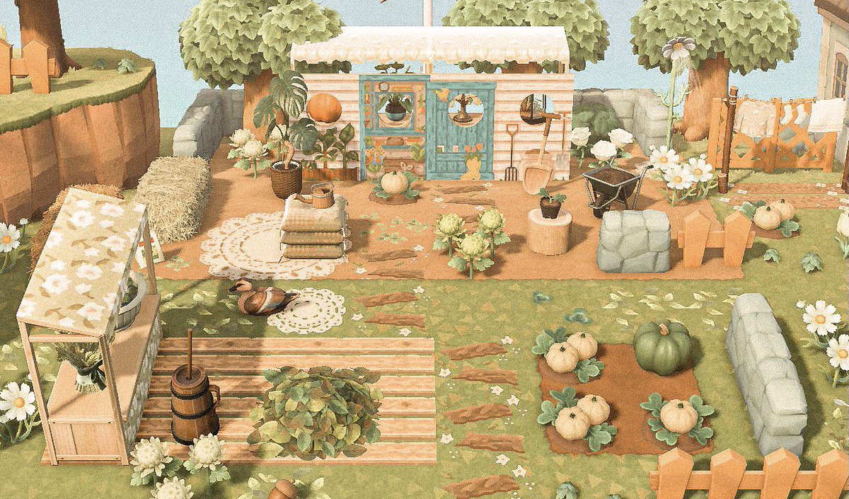 lunalandcross's tweet image. Little garden shed next to Gala‘s house 🌱