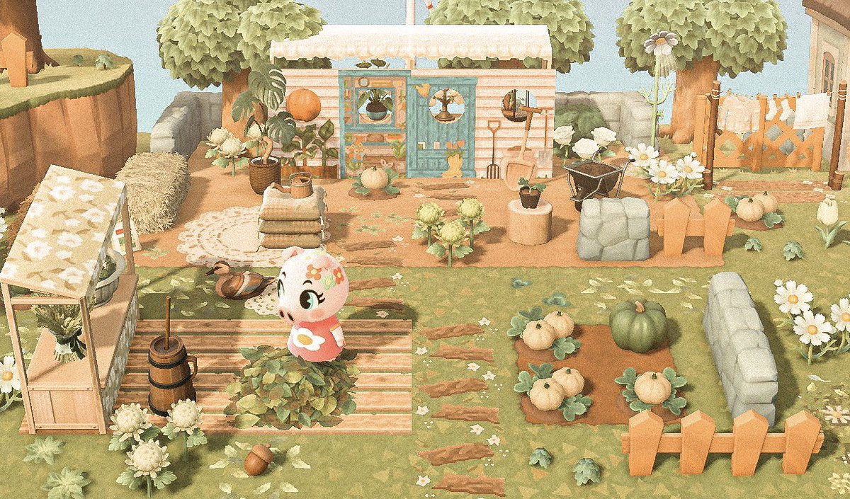 lunalandcross's tweet image. Little garden shed next to Gala‘s house 🌱