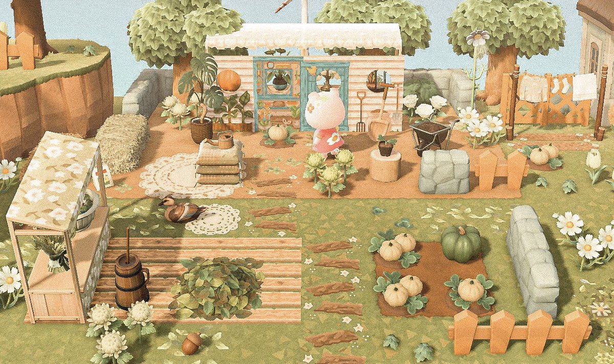 lunalandcross's tweet image. Little garden shed next to Gala‘s house 🌱