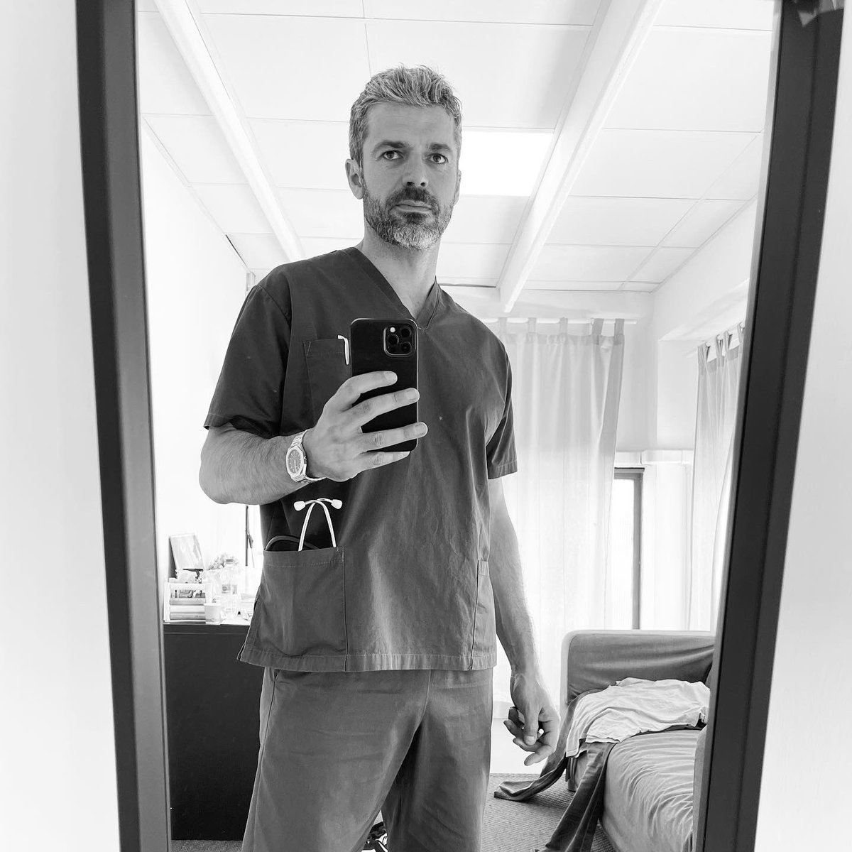 Lucaargentero's tweet photo. Doc is back! #Doc2 https://t.co/jeKjyZEPmw