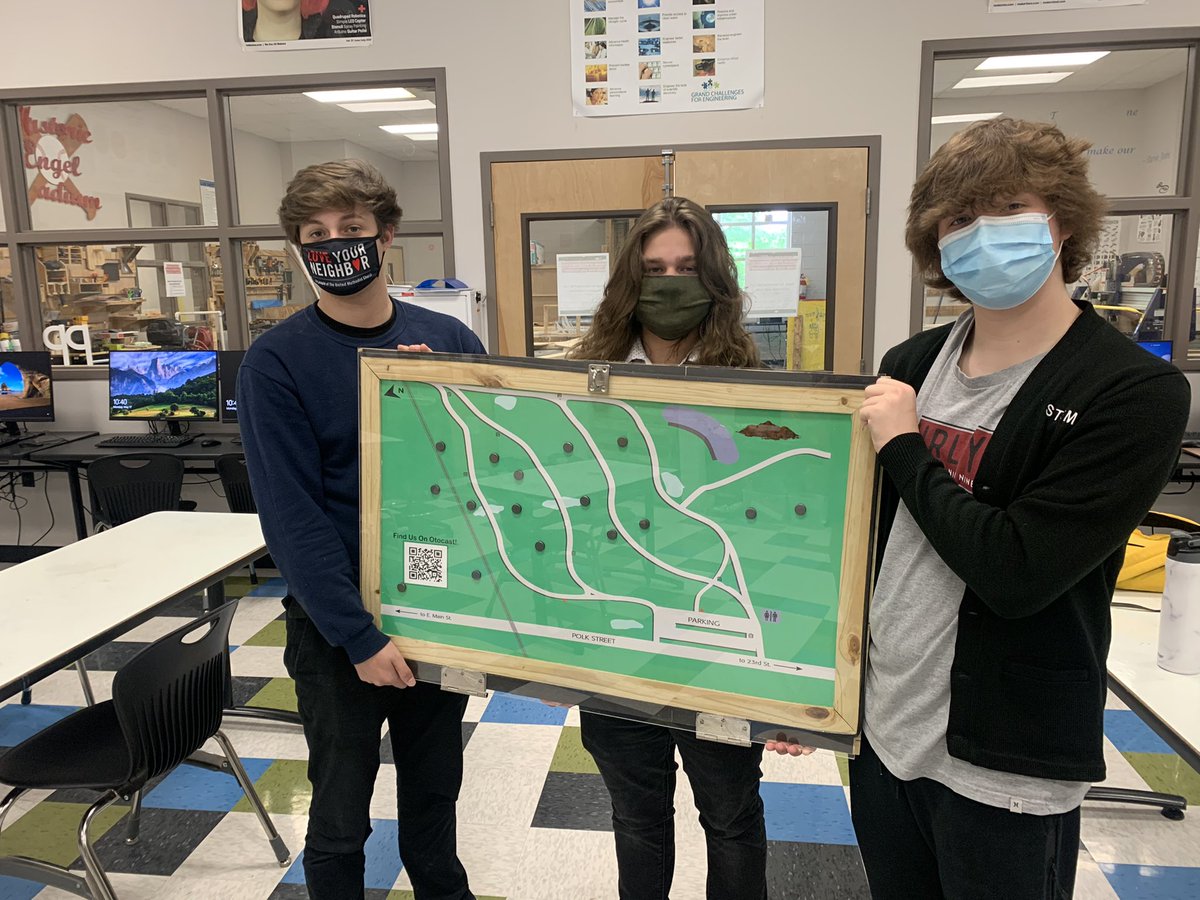 STEM School FabLab tweet media