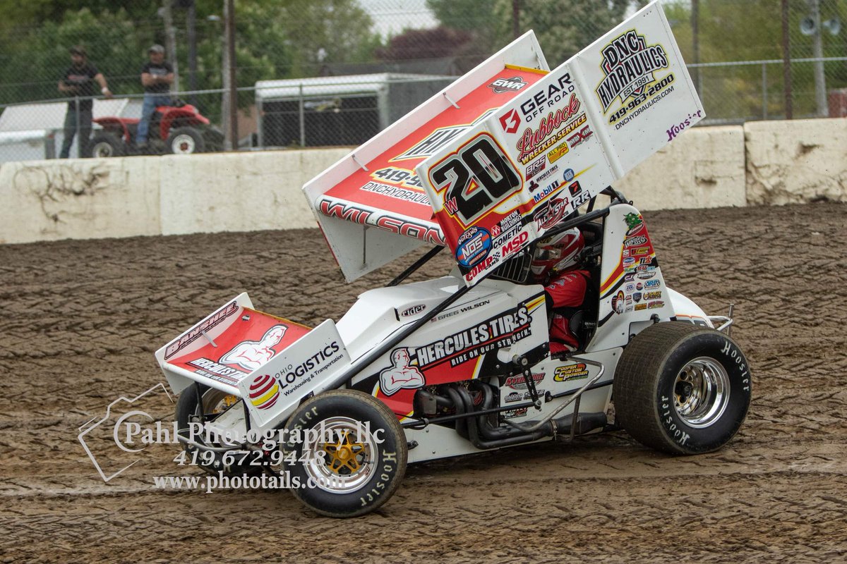 phototails's tweet photo. @GregWilsonw20 @FremontSpeedway  more photos at https://t.co/NBNV3kWxcV https://t.co/5S4iLTl8yp