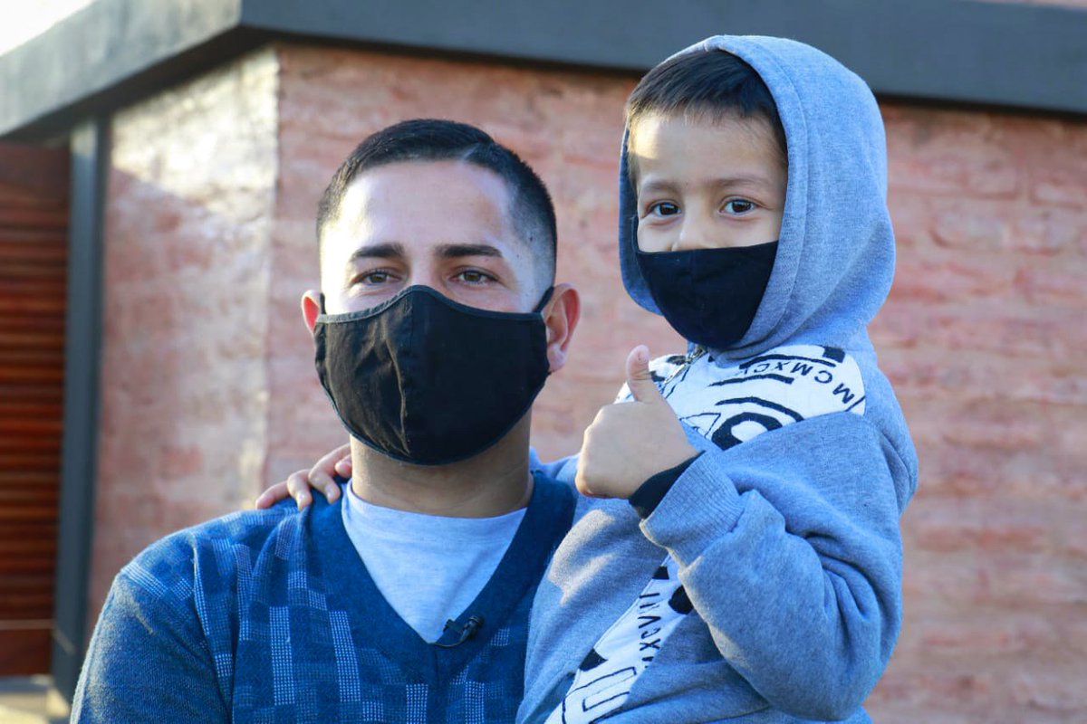 Junto al <a href="/IPDUV/">InstitutodeVivienda</a>, entregamos las llaves de su nuevo hogar a familias de #Lapachito para que sigan ¡cumpliendo el sueño de la casa propia! 🏠