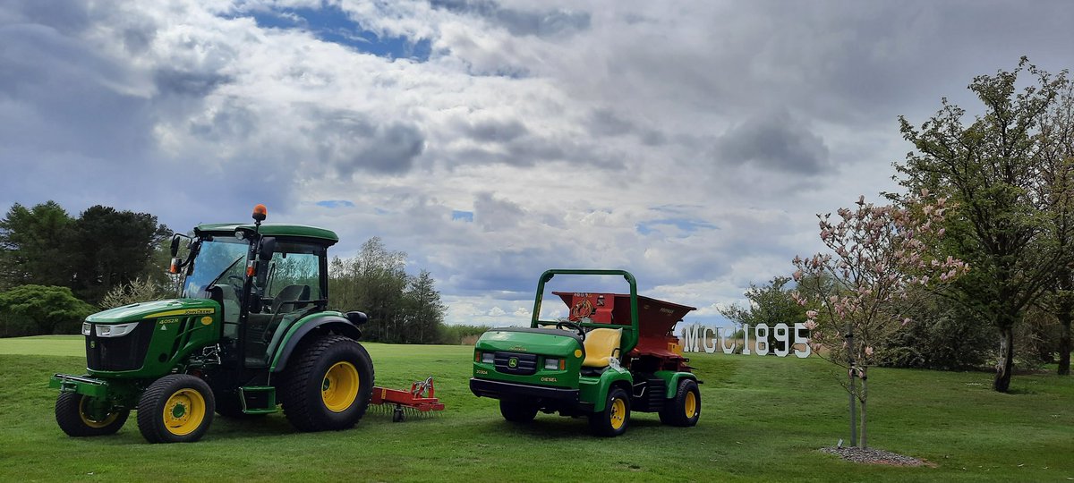 RickyNei11's tweet image. Great start to the week 🚜⛳. Many thanks from all @JohnstonGilpin to Brian, Mark and greenstaff for choosing @JohnDeere to maintain the course. @massereenegc @greenkeepingire #professional #strengthreliability
