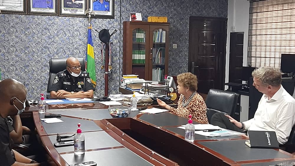 CatrionaLaing1's tweet photo. Heard from @PoliceNG_Rivers about security challenges. The losses suffered by @PoliceNG are horrific. The Police alone cannot deliver security. We discussed the importance of working with civil society, traditional rulers, women leaders & religious leaders at the community level. https://t.co/sY3QJYLH8U