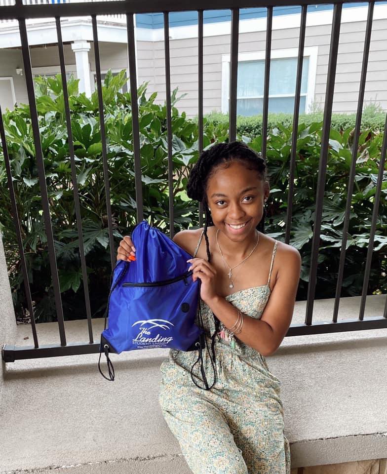 It’s #MerchMonday! Like and tag two friends to be entered to win this bag full of Landing merch 💜💛 winner will be picked tomorrow at 1pm! 😊
•
•
•
#TheLandingNC #LifeAtTheLanding #pittcc #pittcommunitycollege #eastcarolinauniversity #ecu21 #ecu23
#ecu22 #ecu24