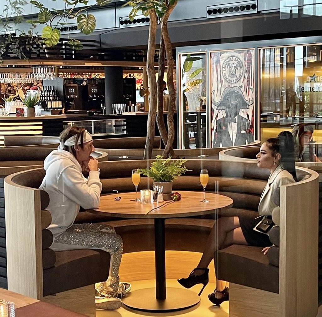 E1mbGDzWUAQKwW_?format=jpg&name=medium