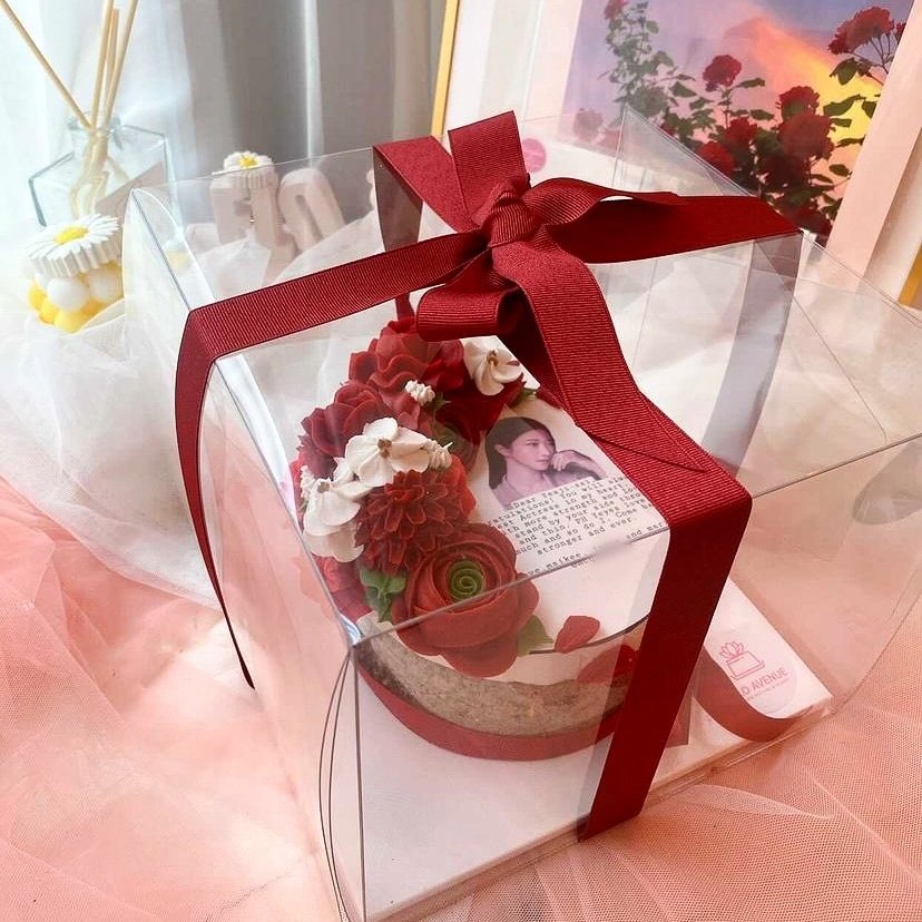 mcqueentoe's tweet photo. Thanks so much to Voting Team and ofcourse to our generous unnie @geezhavefun for this wonderful chance given to me to send a heartwarming gift to our Queen. Congratulations seo yea ji ❤️ blessed beyond measure https://t.co/12bTJlGcZ9