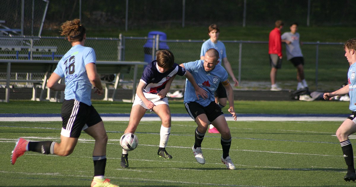 NOSLsoccer's tweet photo. Take a closer look at some of the action from @AmbassadorsOhio and @StarkUnited 1-1 draw yesterday in Cuyahoga Falls. Catch up on the action at the links below. #NOSLSoccer #OhioSoccer #ShareYourGame

@NonProSoccer1 : https://t.co/arj3xSABXs
@MyCujoo : https://t.co/8ORnRiAzd9 https://t.co/vh0gxClmPp
