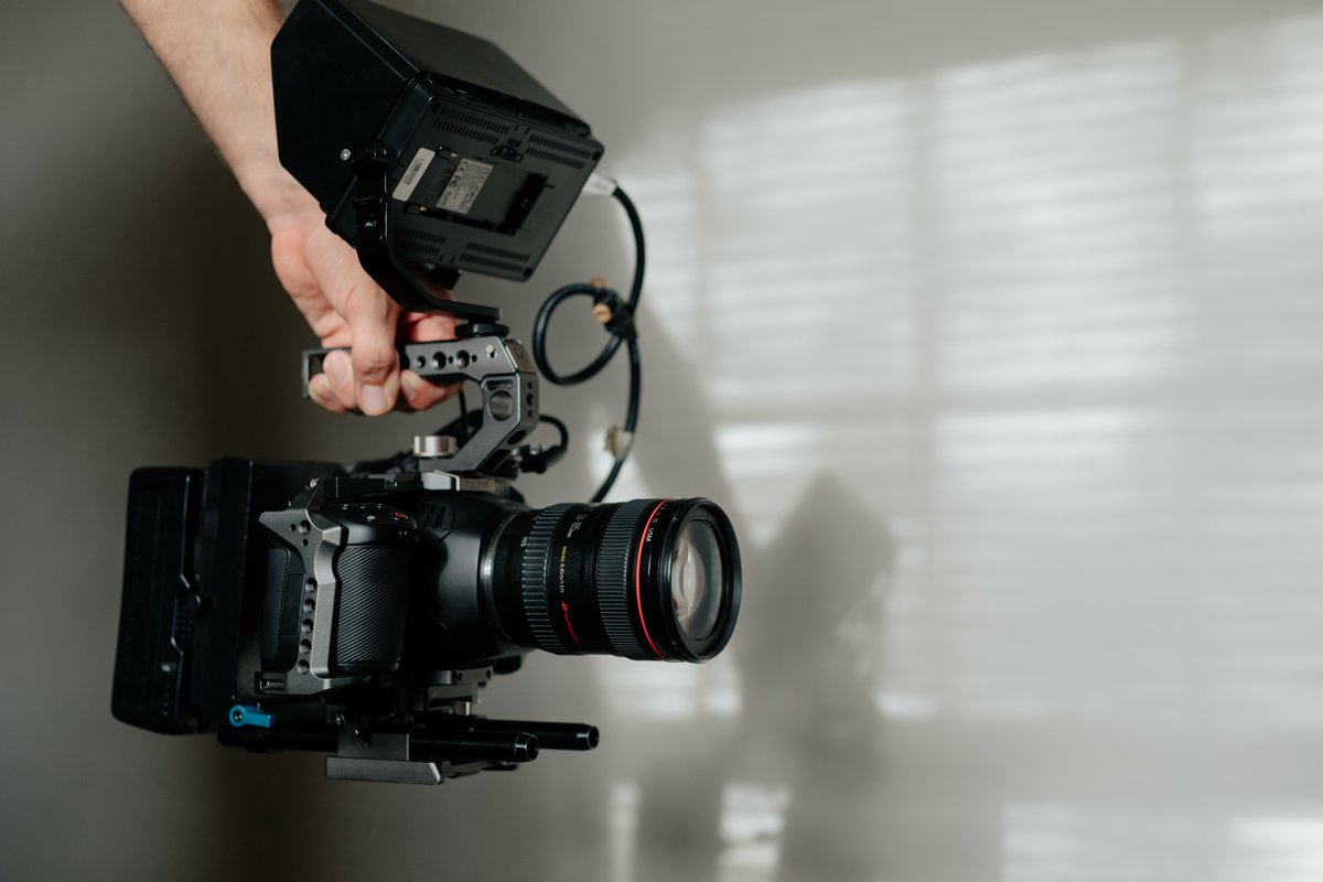 DazcorVA's tweet photo. You don't have to spend a long time learning about #DigitalMarketing to hear about the importance of videos. What types of video content should you include in your strategy? Read here to learn more:
#VideoCreation
https://t.co/rv0Nsewqr9 https://t.co/wuLv9t8wJO