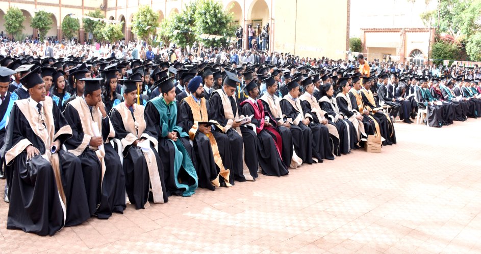 hawelti's tweet photo. #EritreaShinesat30: Progress in access/quality of Kindergarten to College free-education substantive in past decades.  Enrollment increased by 4-fold from 220K (1991) to over 800K; No. of schools from 215/one college to 1,147/6 colleges. Greater focus on vocational/technical edu. https://t.co/FS60vzgIQm