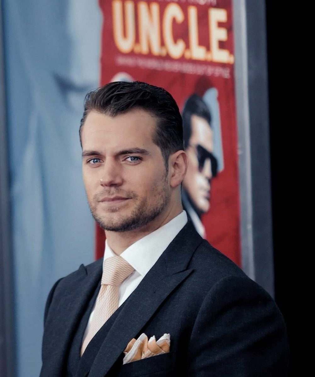 Henry Cavill 🤤 #mcm #TheManFromUNCLE