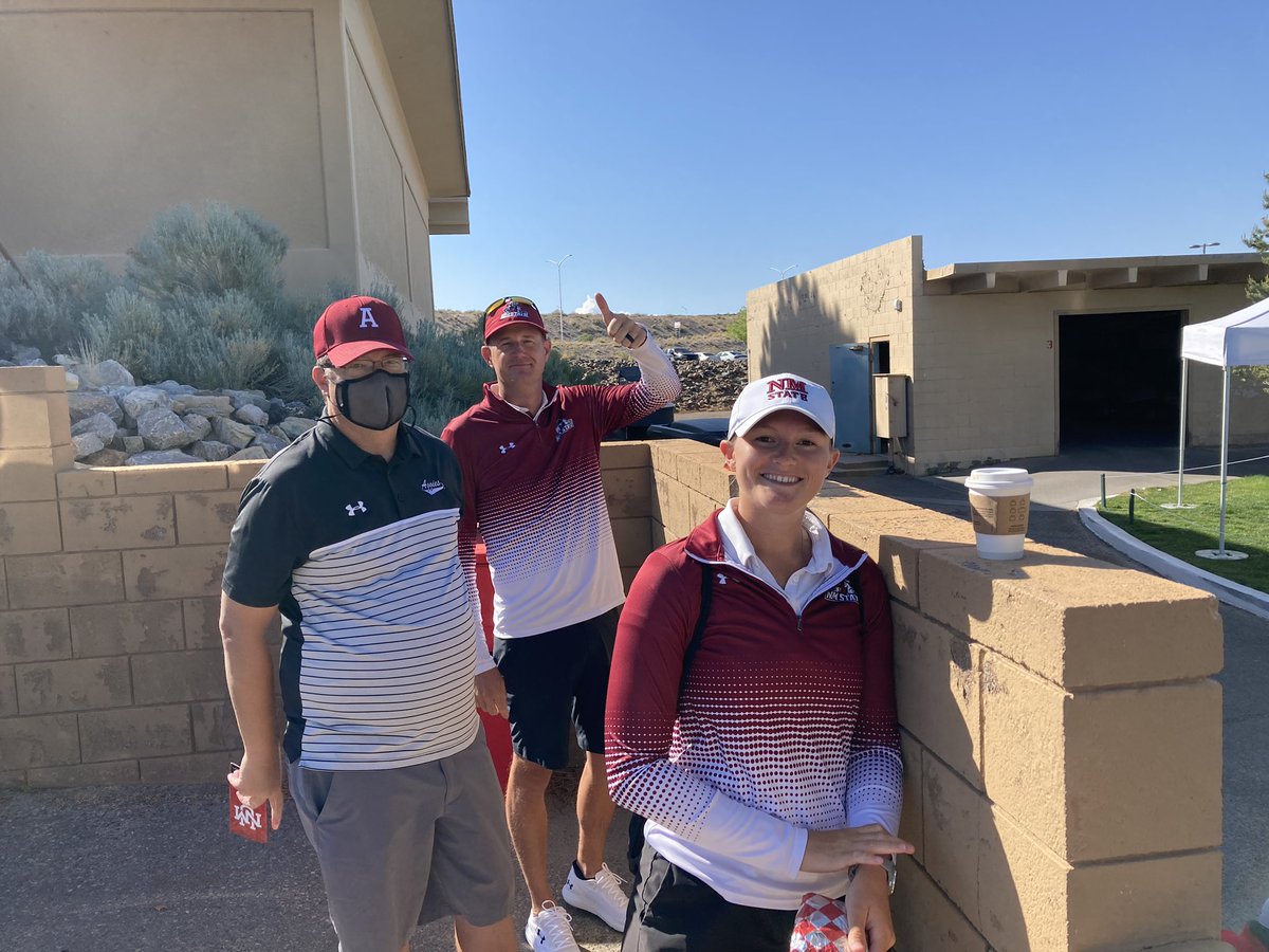 MarioMoccia34's tweet photo. The crew out at @NCAAGolf_  ABQ Regionals!! @BraunCartwright @NMStateWGolf HC Danny Bowen and @Sophss14 ready to watch @NMStateMGolf https://t.co/x733ku5wXi