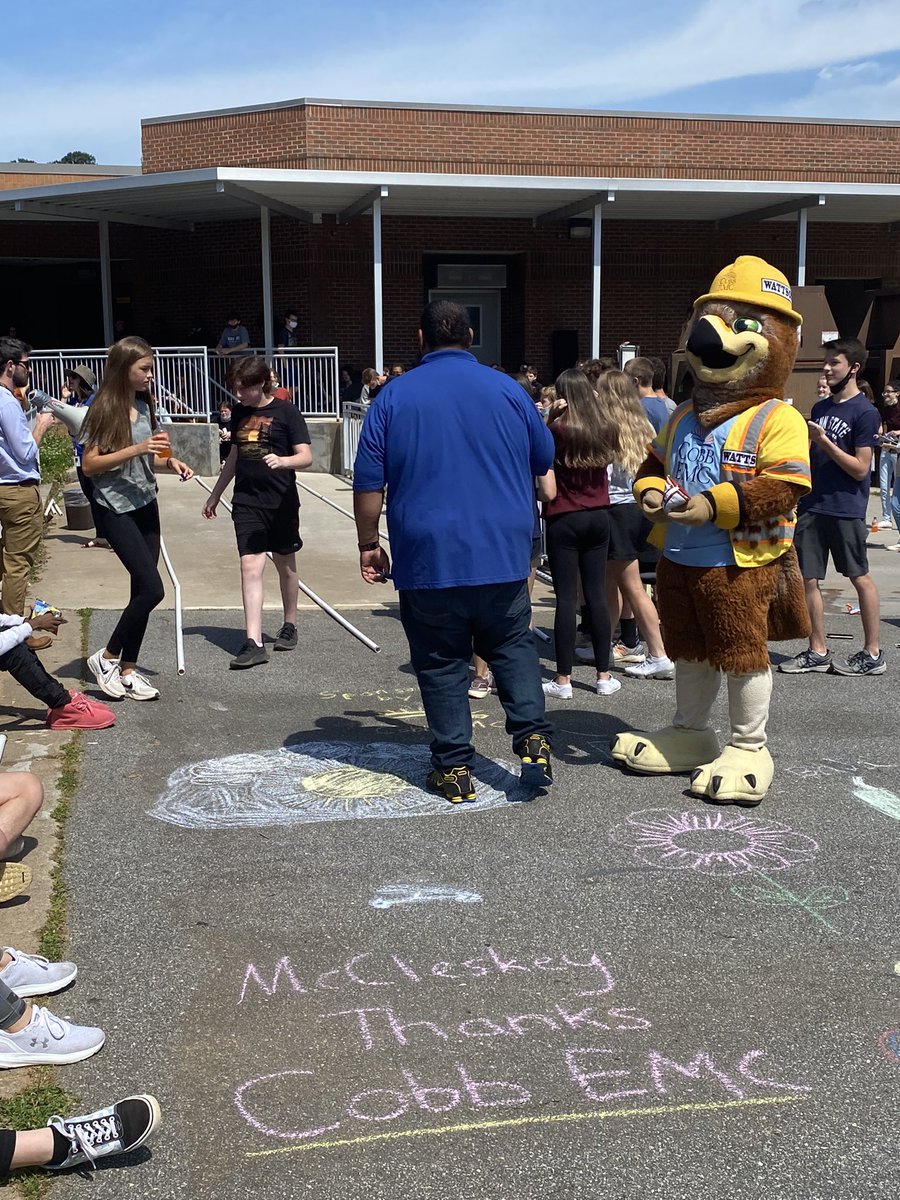 jlclark21's tweet photo. The students got to race their Solar Panel cars in STEAM clsss today!  Thanks @cobbemc @CobbEMCEdu !  @MO_Keeffe @McCleskey_MS https://t.co/S1E7L3nL0W