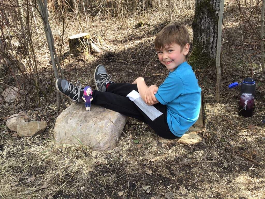 MrsSaundersCG's tweet image. Flat Mrs. Saunders had a busy weekend! 
I was so happy that Sterling let me experience all of the awesome things he does at his house #flatmrssaunders #togetherwhenapart @FMPSD @BeaconhillFMPSD @abbott_graham