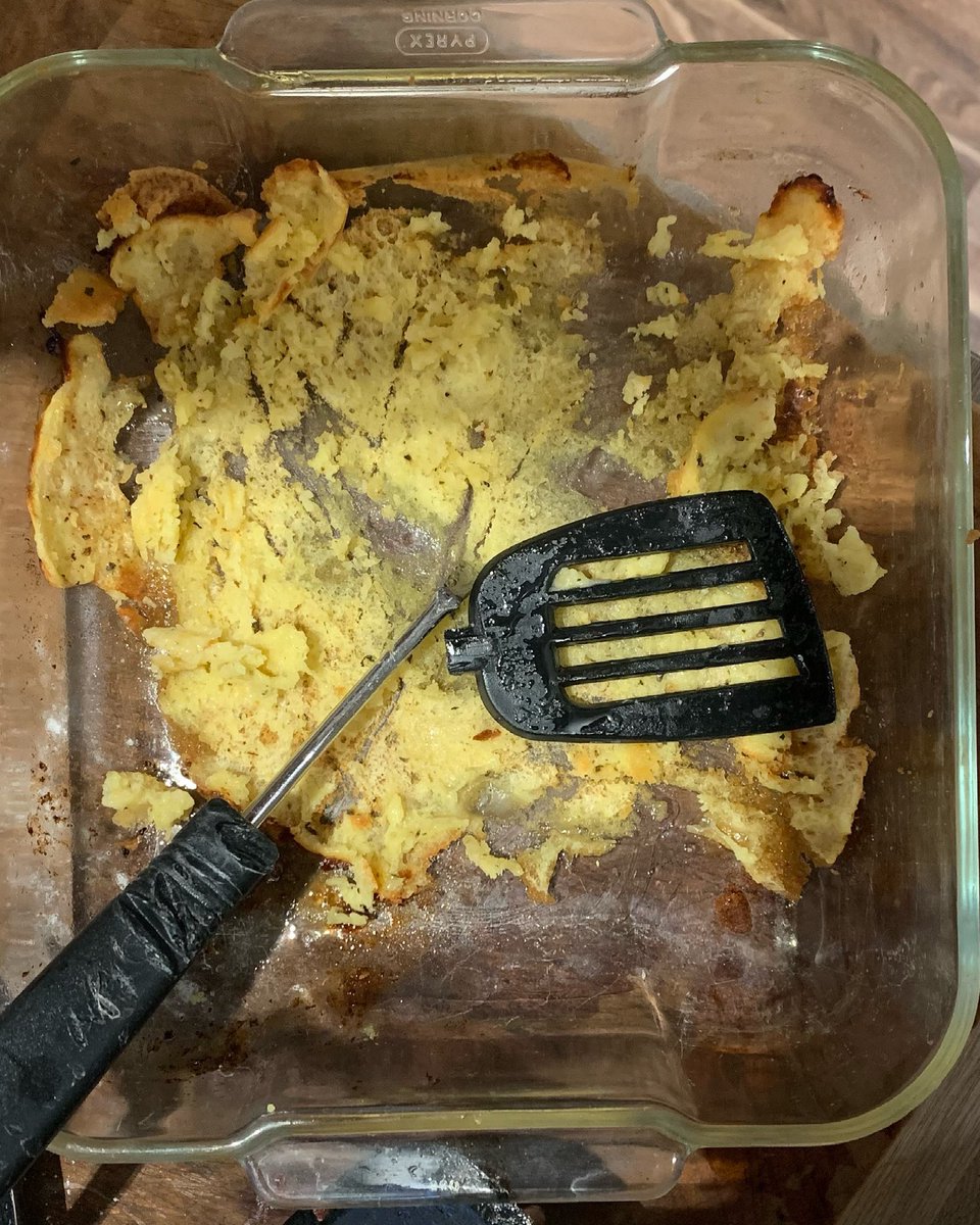 Brandon_Actor's tweet photo. Toad In The Hole. Perhaps I could make a lighter batter next time π#cookery #toadinthehole #food #cooking #sausages #sausagetoadinthehole #sunday #sundaydinner #cookingdisaster #battermix https://t.co/mLLqzTUC6X