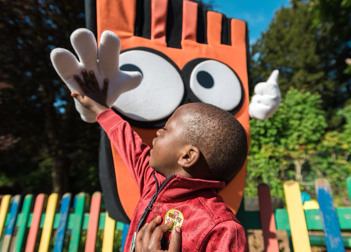 🦸🏾‍♂️ As day one of #WalktoSchoolWeek comes to a close, we want to say a HUGE thank you to everyone who has shared amazing videos and photos of their #WalkToSchool celebrations. Keep them coming! 

💚 We'll see you tomorrow for more of the same! livingstreets.org.uk/wtsw