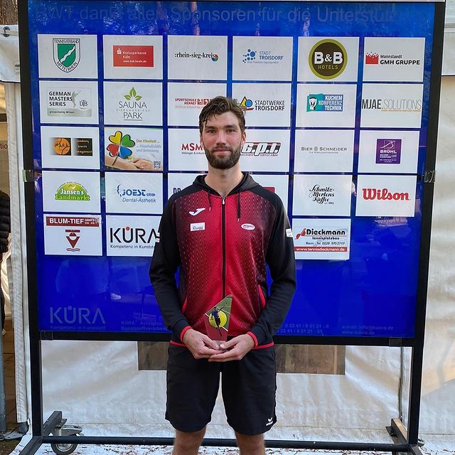 Not_Esportivas's tweet photo. ITF TENNIS!
Parabéns ao tenista alemão Elmar Ejupovic (🇩🇪) que conquistou o @worldtennis de M15 de Troisdorf na Alemanha
#ITFWorldTennisTour #ITFtennis #ElmarEjupovic #M15Troisdorf #TVMOpen #TeReMeer https://t.co/EmpnauCt5I