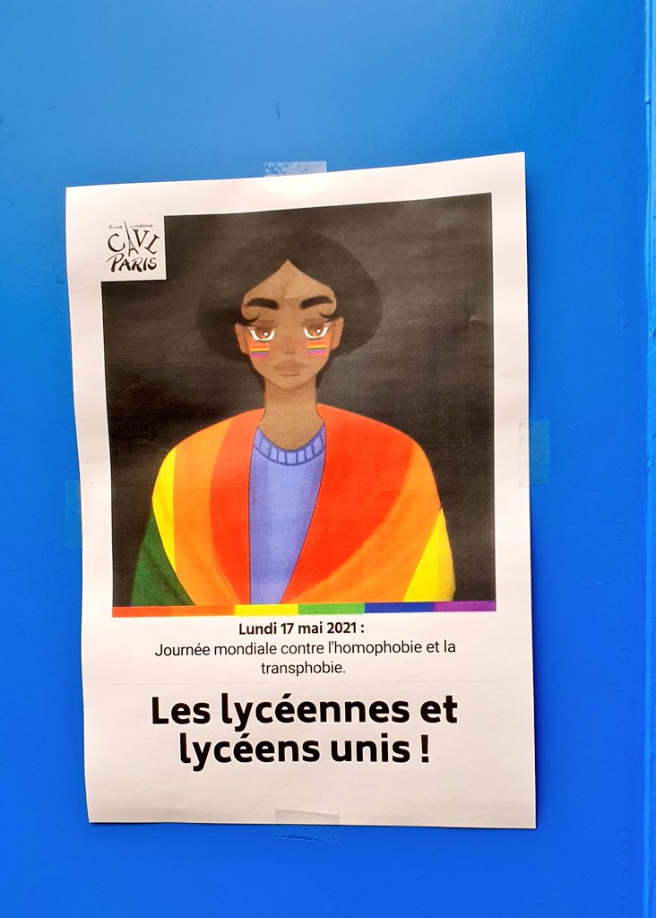 Bracelets #TousEgauxTousAlliés, exposition "Éducation et LGBTI+, un peu d'histoire pour lutter contre les discriminations", affiches réalisées par des élus <a href="/VieLyceenne/">Démocratie scolaire et engagement</a> : chaque geste compte pour apprendre l'écoute, le respect mutuel et l'acceptation. #17mai