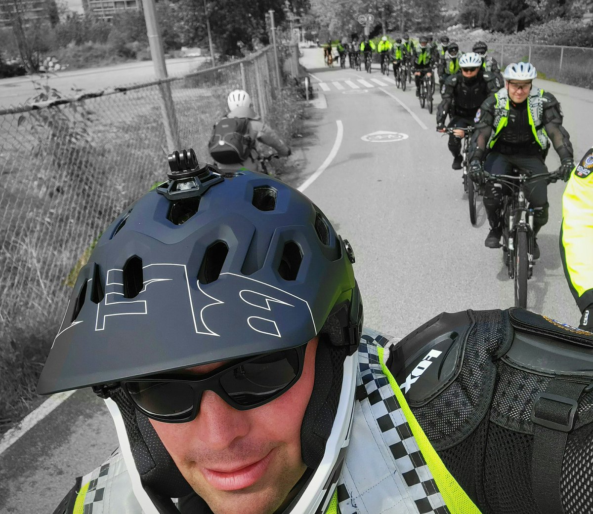 VPDBikes's tweet photo. #vpdbikes with our new helmets. The old helmets seen in background will be phased out. @VancouverPD #copsonbikes #publicsafetyunit https://t.co/kShEiSrQeM