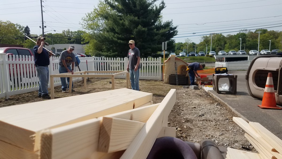 FCCStow's tweet photo. New playground structures being built in our lower lot today. Thanks to our Trustees and volunteers for making this #investment into our church!

#FCCSTOW #Playground #Preschool #Volunteer #Thankful #HardAtWork #HardlyWorking https://t.co/28lNN2KthL