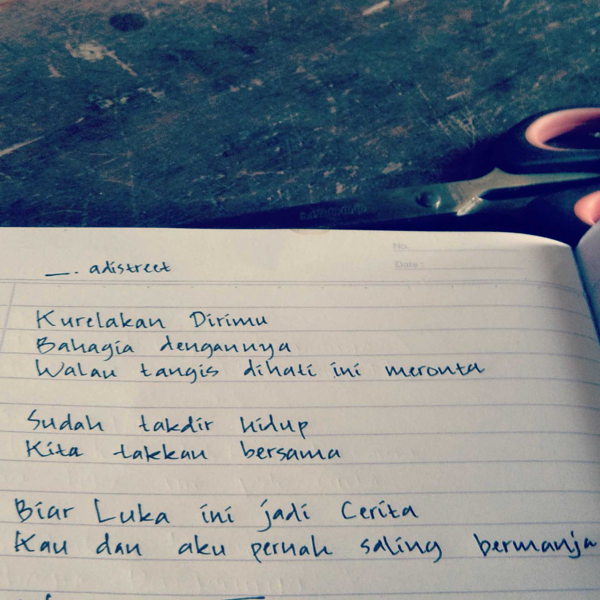 _adistreet's tweet photo. Biar luka jadi cerita.
#quotesmotivasi #quotesbijak #katamotivasi #katabijak #katabaper #statusquotes #statusmotivasi #statusbijak #statusbaper #statuswhatsapp #statustulisan #statustulistangan #captionmotivasi #captionbijak #captionbaper #
#captiontulistangan #tulisan_adistreet https://t.co/ACV0eeBezf