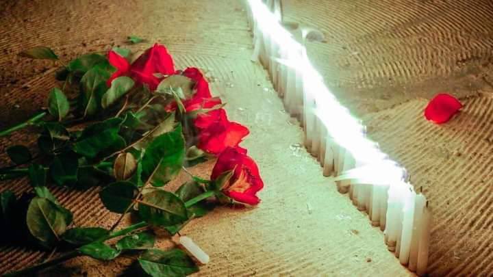 2021Revtweets's tweet photo. Kyaukme residents staged a memorial candlelight vigil for Ko Aung Ko Ko Phyo who was shot dead by terrorist(SAC) a month ago. May he Rest In Power.
#WhatsHappeningInMyanmar 
#May17Coup https://t.co/2O4GInl3eP