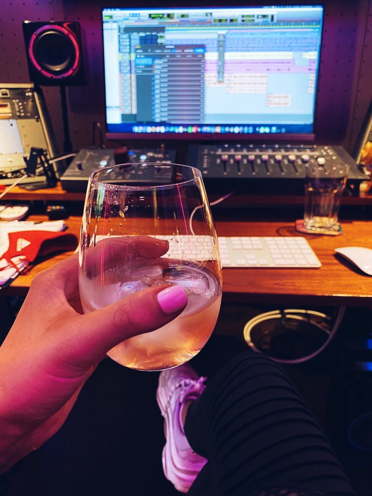 Elise Gabrielle tweet media