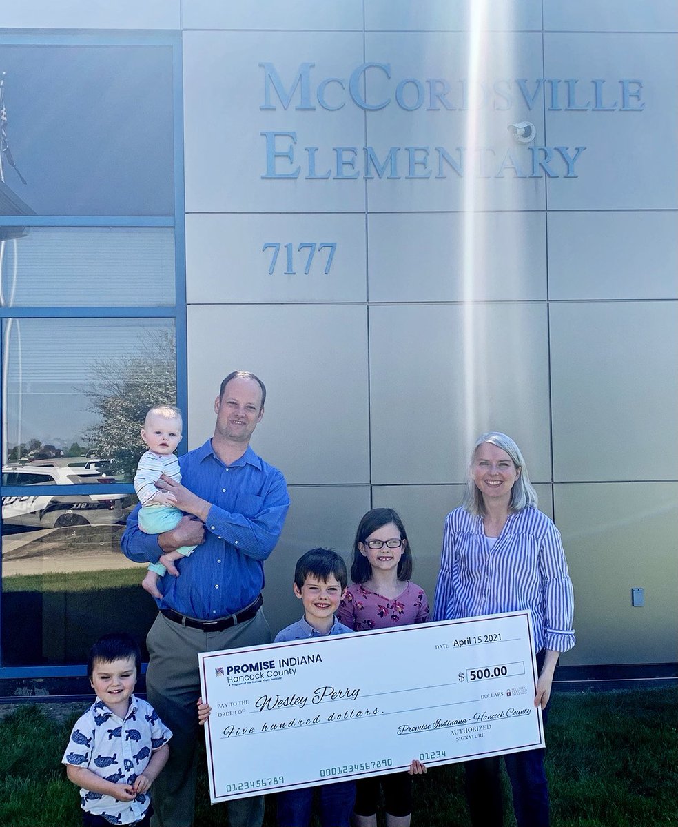 HancockPromise's tweet photo. Congratulations to the four PI Hancock County random drawing $500 scholarship winners! We have a winner from @McCordsvilleES @mvcsc_district one from @EHES_Royals one from @JKehrt_SCE one from @NPEMrsFosnow @SouthernHancock https://t.co/DgOIbSWMB9