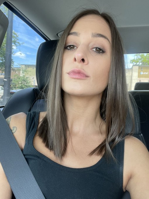 You like my new hair? 😱😌 https://t.co/v1p2OpdULk