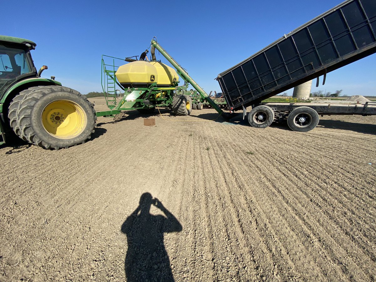 BarlowFarms1843's tweet image. #loadin