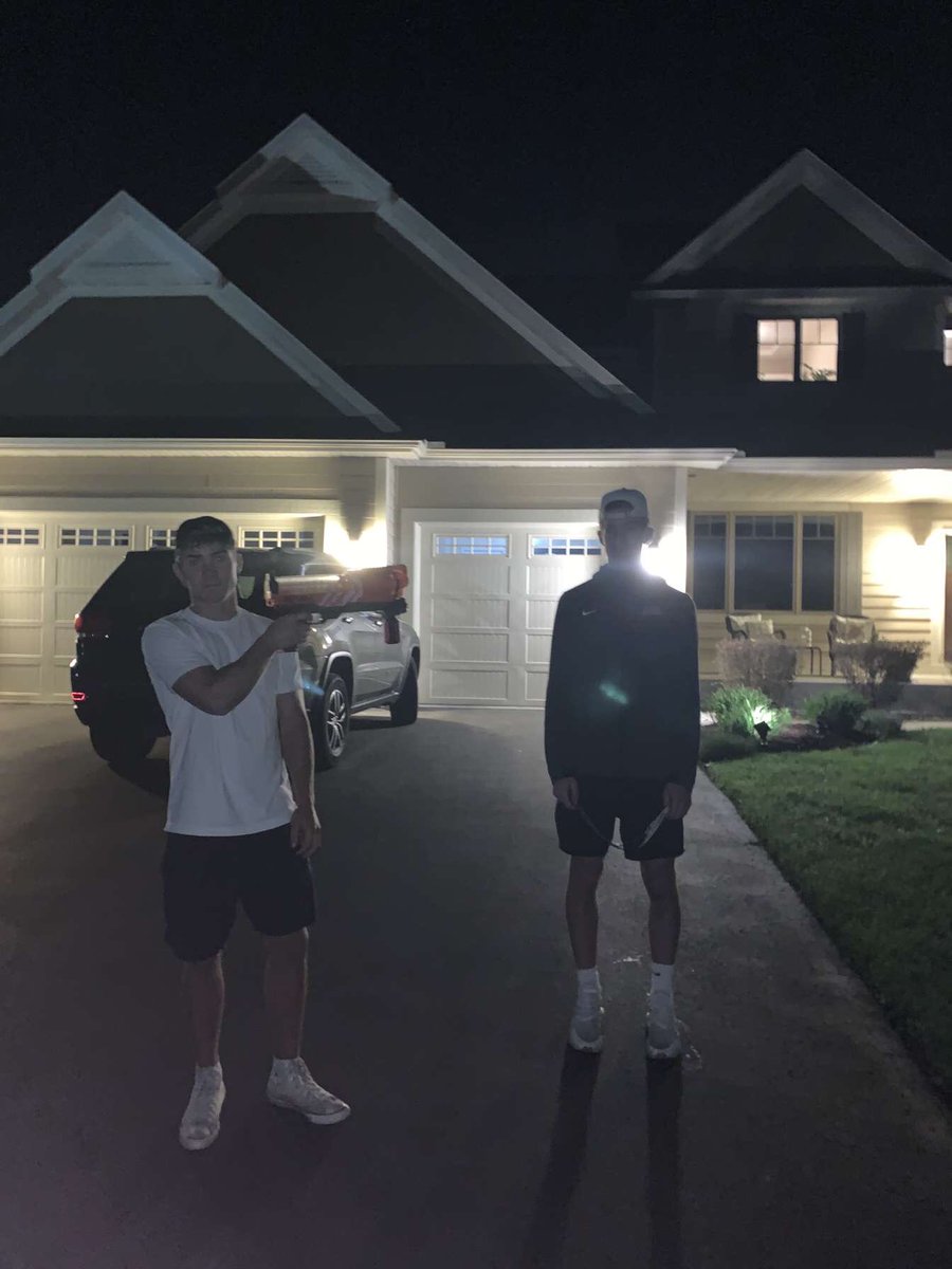 OakMen3's tweet photo. The oak men strike again and save their spot for another week @vicnerfwar @UrlachersS #sorrynotsorry #pat https://t.co/hN34Nauy5f
