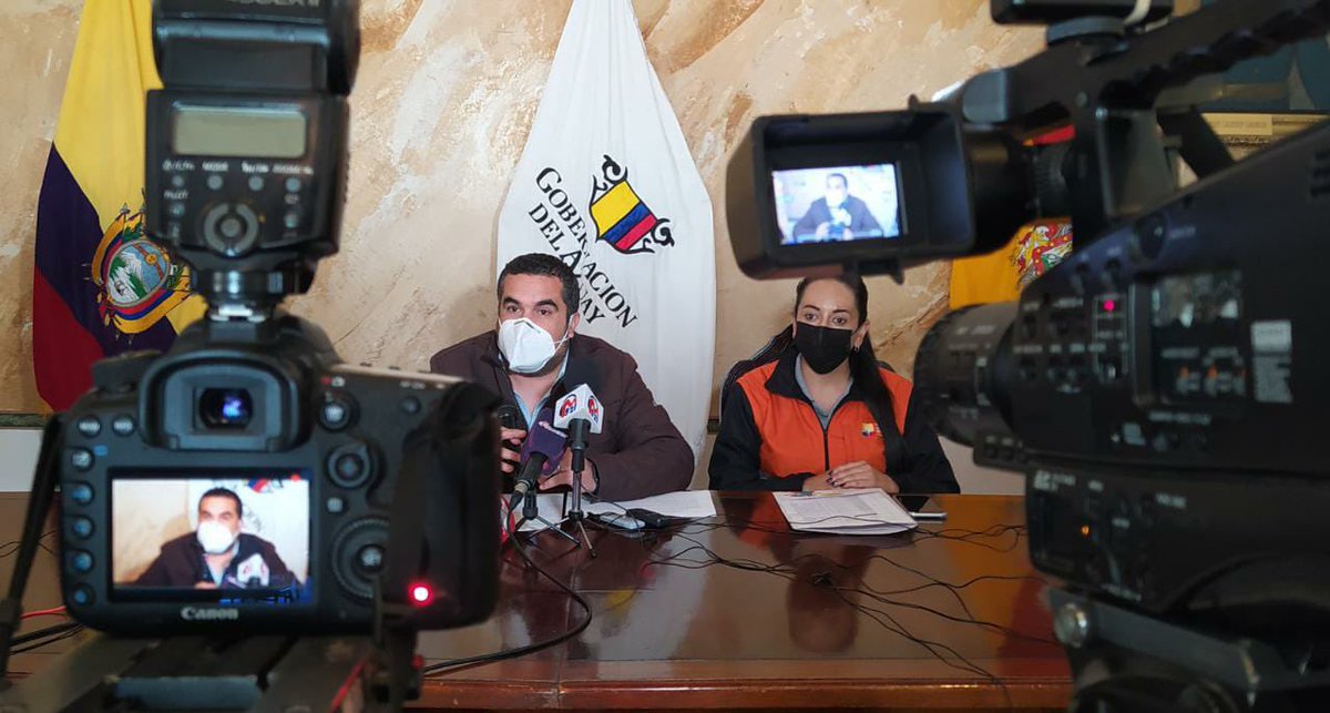 En los operativos participan <a href="/azuayinten/">Intendencia del Azuay</a>, Jefes Políticos, Tenientes Políticos y Comisarios, también <a href="/PoliciaEcuador/">Policía Ecuador</a>, <a href="/FFAAECUADOR/">Fuerzas Armadas del Ecuador</a> y las instituciones del consorcio municipal.