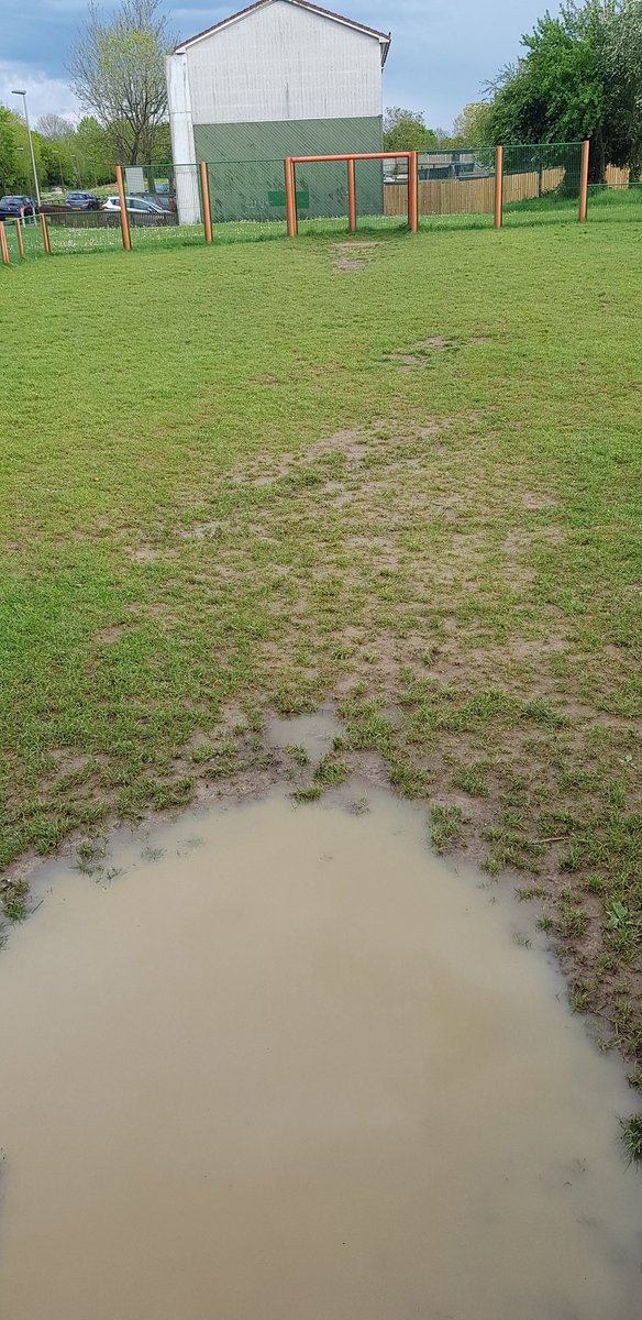 AllPeopleActive's tweet image. And we wonder why children &amp;amp; yp from under-resourced communities are less active than their more affluent peers?? This is in Netherfield, MK #ActiveEnvironment #ChildhoodObesity #InvestinFacilities @mkcouncil @WoughtonCC @Sport_England @mayor_mk @TNLComFund @Leap_BMK