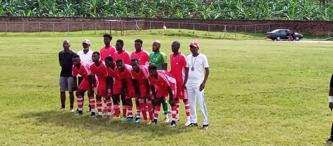 RwandaLocalGov's tweet photo. Amakipe 3 ya ⚽️aterwa inkunga n'Inzego z'Ibanze yageze mu kiciro gikurikira cya Shampiyona y'umupira w'amaguru.

Nuko nuko👏 @AS_KigaliFC ya @CityofKigali ; @RutsiroC ya @RutsiroDistrict na @espoirfc1 ya @RusiziDistrict.

Amahirwe masa kuri @BugeseraO ya @BugeseraDistr kuwa kane. https://t.co/K5rGozWxZn