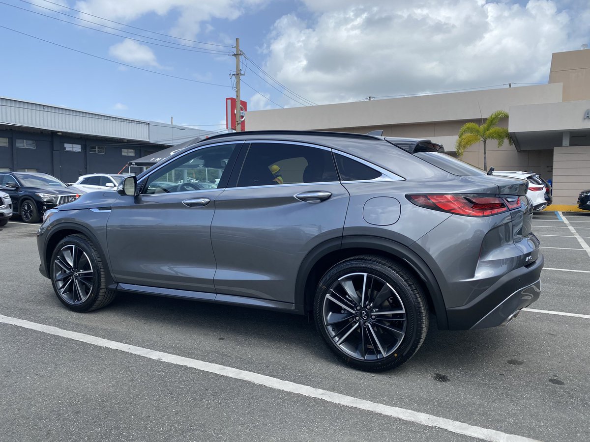 OverdriveNewsPR's tweet photo. El #OverdriveTestDrive de esta semana es la Infiniti QX55 2022.
La #QX55 es la versión “coupé” de la #QX50 y según Infiniti es un sucesor espiritual a la FX, el SUV coupé original. Es mi primera experiencia con el motor turbo de compresión variable #VCTurbo. https://t.co/V5ZaEPo0BA